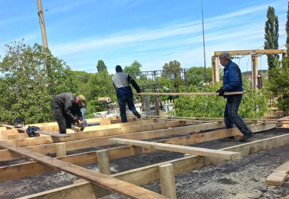 Ремонт покрівель на виробничих об’єктах Нікопольського УМЗДВ