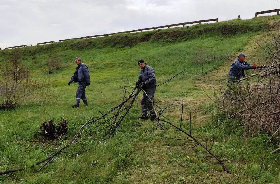 Експлуатаційні роботи на гідротехнічних об’єктах Нікопольського УЗМДВ